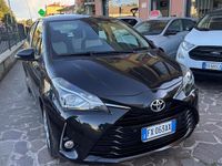 Usata Toyota Yaris Lounge 107 CV (78 kW) 2019 Nero Berlina