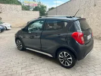 Usata Opel Karl Rocks 73 CV (53 kW) 2017 Nero Utilitaria