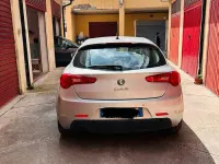 Gebraucht Alfa Romeo Giulietta 120 PS (88 kW) 2014 Grau Kleinwagen