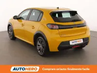 Usata Peugeot e-208 Active 56 kW (77 CV) 2021 Giallo Utilitaria
