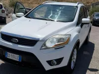Usata Ford Kuga 140 CV (102 kW) 2012 Bianco SUV