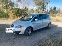 Usata Seat Altea Style 105 CV (77 kW) 2011 Argento Monovolume