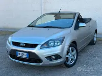Usata Ford Focus 136 CV (100 kW) 2009 Blu Cabrio
