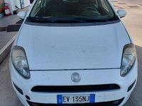 Usata Fiat Punto Street 75 CV (55 kW) 2014 Bianco Utilitaria