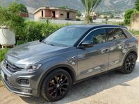 Usata VW T-Roc R-line 150 CV (110 kW) 2019 Grigio SUV