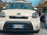 Usata Kia Soul Active 128 CV (94 kW) 2010 Beige SUV