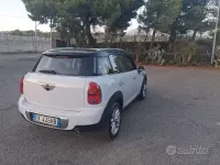 Usata Mini Countryman 111 CV (81 kW) 2011 Bianco SUV