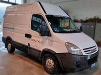 usata Iveco Daily 35/S/E4 passo corto autocarro