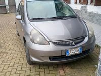 Usata Honda Jazz 78 CV (57 kW) 2005 Grigio Utilitaria