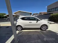 Usata Lancia Ypsilon Gold 95 CV (69 kW) 2015 Utilitaria