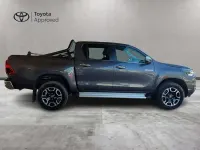 Usata Toyota HiLux Executive 150 CV (110 kW) 2024 Dark grey met Pick-up