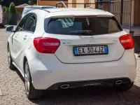 Usata Mercedes A180 109 CV (80 kW) 2014 Bianco Utilitaria