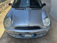 Usata Mini Cooper 116 CV (85 kW) 2004 Grigio Utilitaria
