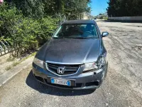 Usata Honda Accord 140 CV (102 kW) 2005 Blu Berlina