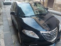 Usata Lancia Ypsilon 69 CV (50 kW) 2015 Nero Utilitaria