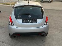 Usata Lancia Ypsilon Silver 95 CV (69 kW) 2012 Grigio Utilitaria