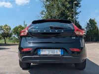 Usata Volvo V40 Business Edition 120 CV (88 kW) 2016 Nero Berlina