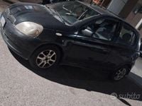 Usata Toyota Yaris 2000 Nero Berlina