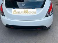 usata Lancia Ypsilon 1.2 69 CV Platinum neopatentati