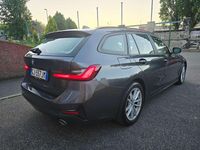 Usata BMW 316 Advantage 122 CV (89 kW) 2022 Mineral grey Station wagon