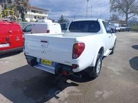 Usata Mitsubishi L200 136 CV (100 kW) 2012 Bianco Pick-up