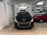 Usata Peugeot 208 68 CV (50 kW) 2019 Nero Utilitaria