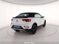 Usata VW T-Roc Style 150 CV (110 kW) 2023 Bianco pastello SUV