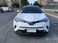 Usata Toyota C-HR Lounge 98 CV (72 kW) 2017 Bianco SUV