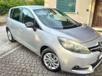 Usata Renault Scénic III LIMITED 110 CV (80 kW) 2016 Argento Monovolume