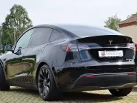 Usata Tesla Model Y Performance 185 kW (252 CV) 2023 Nero SUV