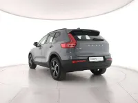 Usata Volvo XC40 Momentum 150 CV (110 kW) 2021 Grigio SUV