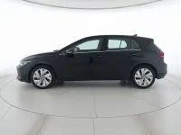 Usata VW Golf VIII Style 150 CV (110 kW) 2025 Grenadill black metallizzato Berlina