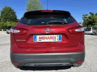 Usata Nissan Qashqai Acenta 110 CV (80 kW) 2017 Rosso SUV