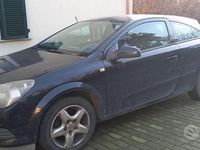 Usata Opel Astra GTC Enjoy 116 CV (85 kW) 2009 Nero Berlina