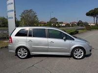 Usata Opel Zafira Cosmo 150 CV (110 kW) 2008 Argento Monovolume