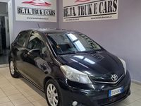 Usata Toyota Yaris Lounge 90 CV (66 kW) 2013 Nero Berlina