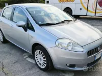 Usata Fiat Grande Punto Dynamic 75 CV (55 kW) 2008 Bluazzurro Utilitaria