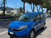 Usata Fiat Doblò 120 CV (88 kW) 2019 Bluazzurro Monovolume