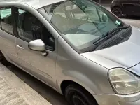 Usata Renault Modus 75 CV (55 kW) 2012 Grigio Monovolume