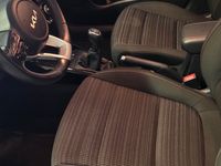Usata Kia Stonic 100 CV (73 kW) 2021 Bianco SUV