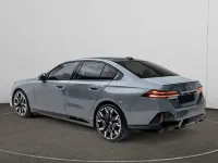 Usata BMW 520 M Sport 197 CV (144 kW) 2025 Grigio Berlina