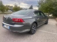 Usata VW Passat 150 CV (110 kW) 2015 Berlina