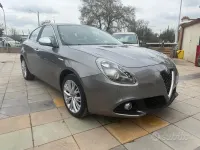 Usata Alfa Romeo Giulietta 120 CV (88 kW) 2017 Grigio Utilitaria