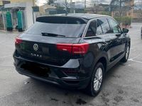 Usata VW T-Roc Style 116 CV (85 kW) 2018 Nero SUV