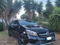 Usata Mercedes A180 109 CV (80 kW) 2017 Nero Utilitaria