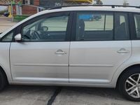 Usata VW Touran 140 CV (102 kW) 2010 Grigio Monovolume