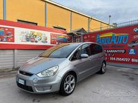 Begagnad Ford S-MAX Titanium 140 HK (102 kW) 2007 Grå Minibuss