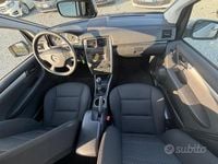 Usata Mercedes B180 109 CV (80 kW) 2012 Grigio Monovolume