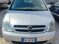 Usata Opel Meriva 75 CV (55 kW) 2004 Grigio Monovolume