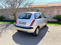 Usata Lancia Ypsilon 60 CV (44 kW) 2006 Grigio Utilitaria